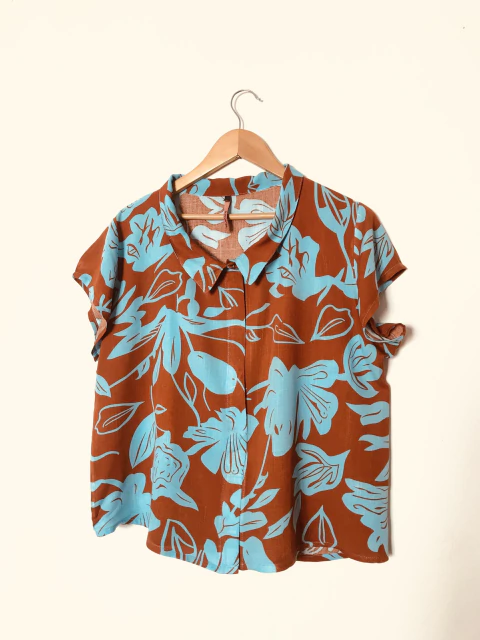 marron celeste Camisa Gataflora Talle M